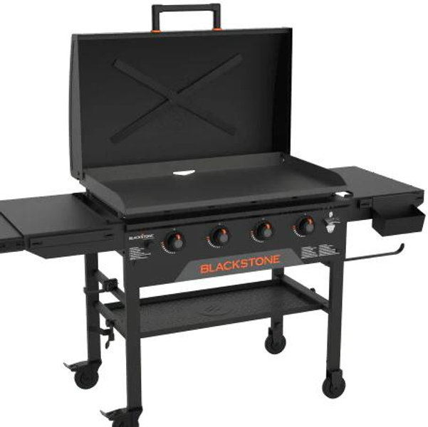 Blackstone 36” Griddle with hood & 30 piece accessory kit