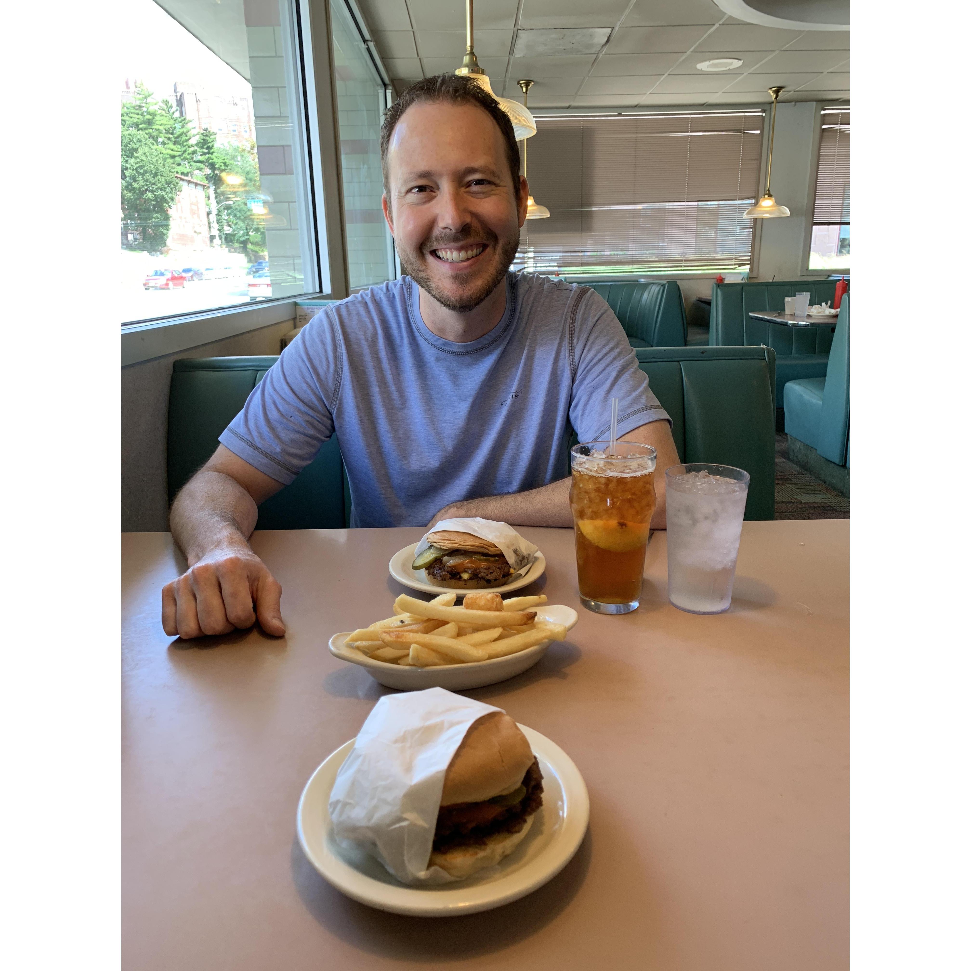 At Winstead's on the Country Club Plaza. In 2017, Alex and Scott went to Winstead's, and she told him that she didn't want to date. This photo is from 2019, the day she moved home to KC!