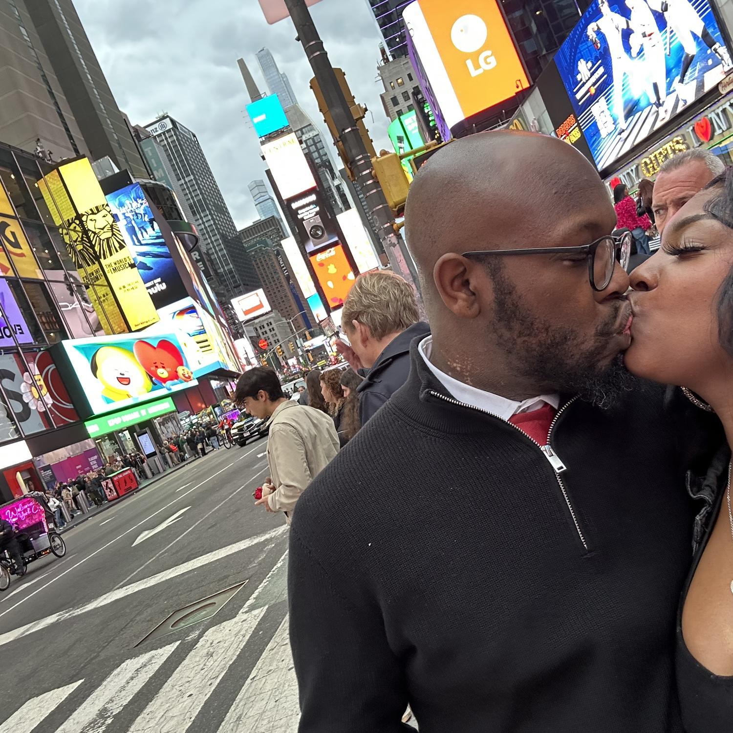 Diamond’s 24th Birthday ( Mike Took Diamond To NYC 🥳)