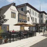 Schuler's Restaurant & Pub