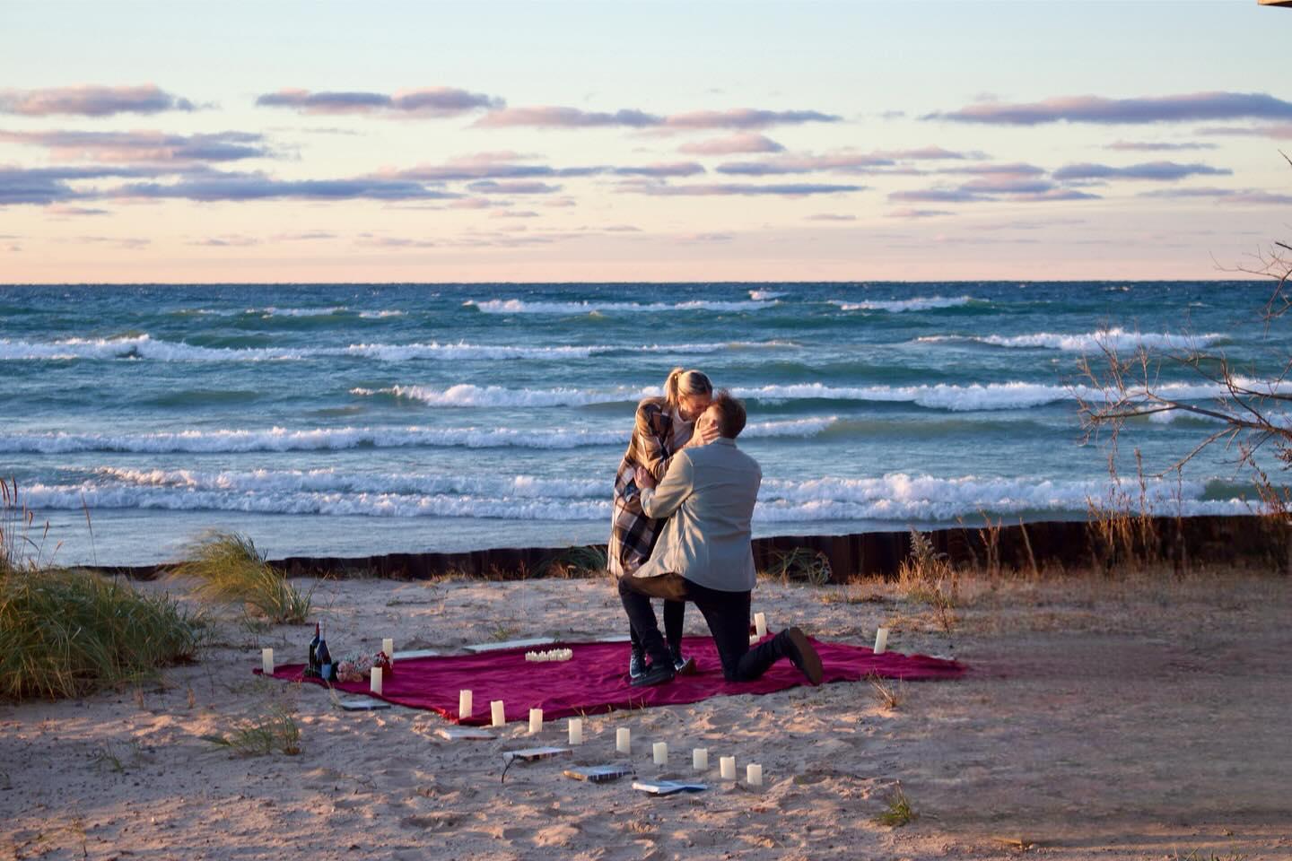The Wedding Website of Julianne Stanger and Cameron Saben