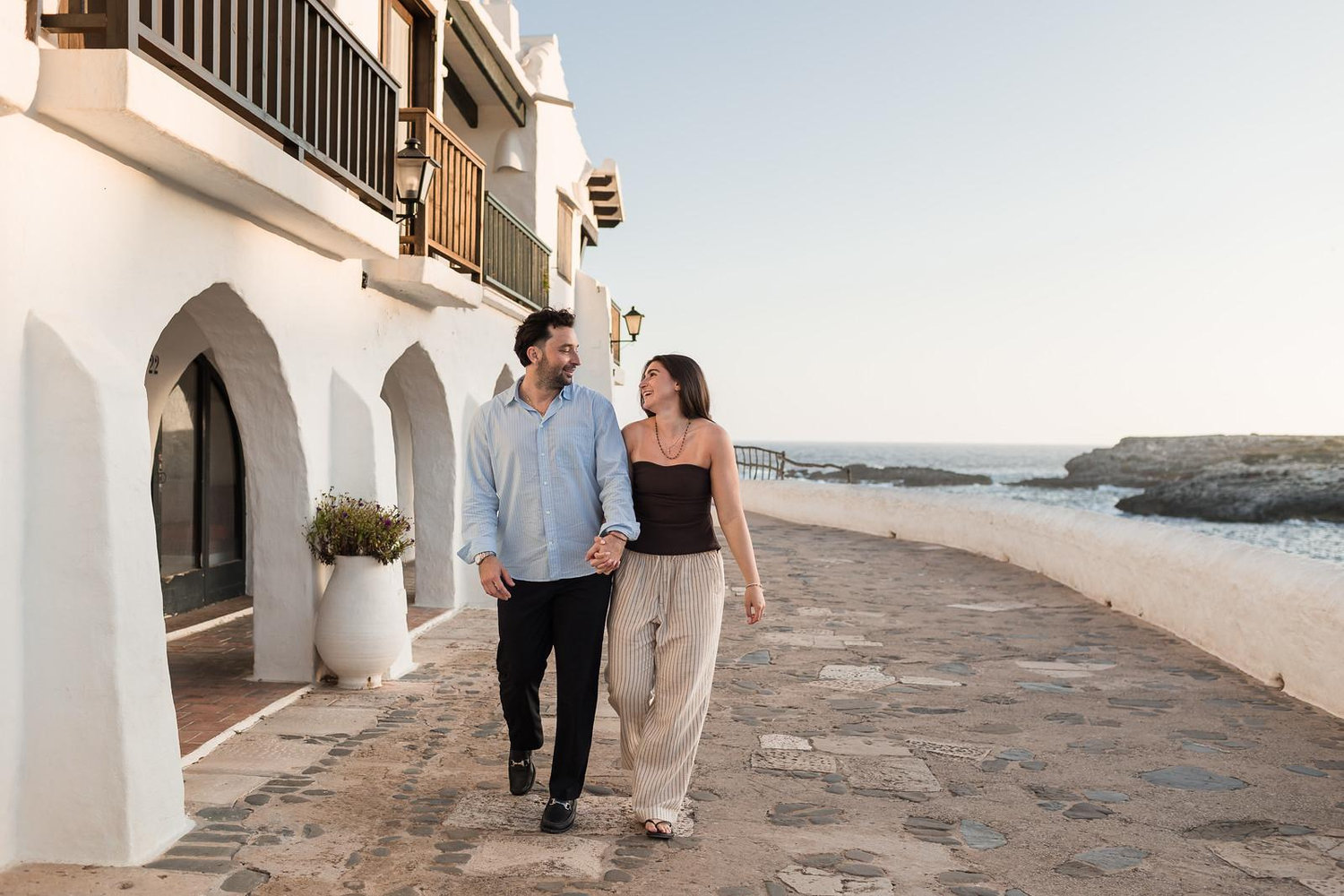 The Wedding Website of Emma Thomas and Esteban Lestido
