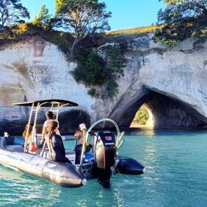 Cathedral Cove Snorkel Boat Tour (Honeymoon)