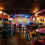 Dee's Country Cocktail Lounge