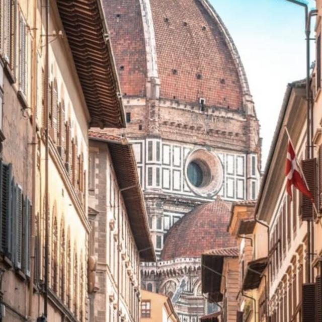 Admission to see Michelangelo’s statue of David