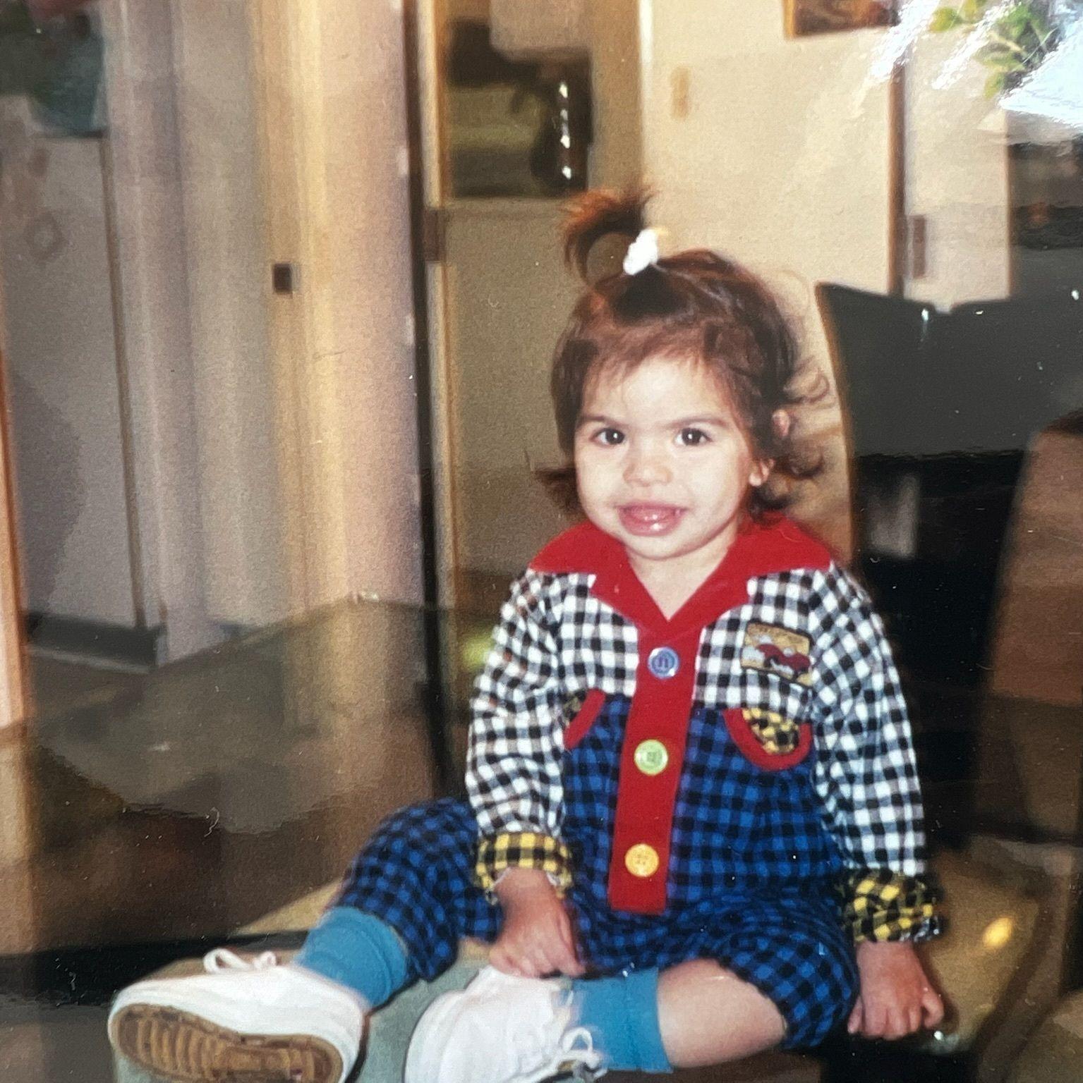 Allison was born and raised in Los Angeles, California until she moved to Miami, Florida when she was 24 years old to start podiatry school.