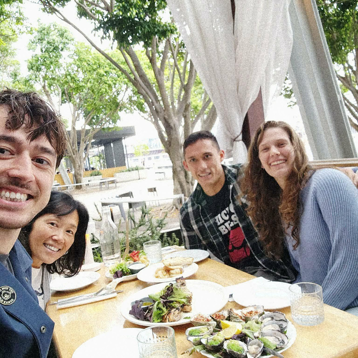 Traveling in Sydney, photos with family