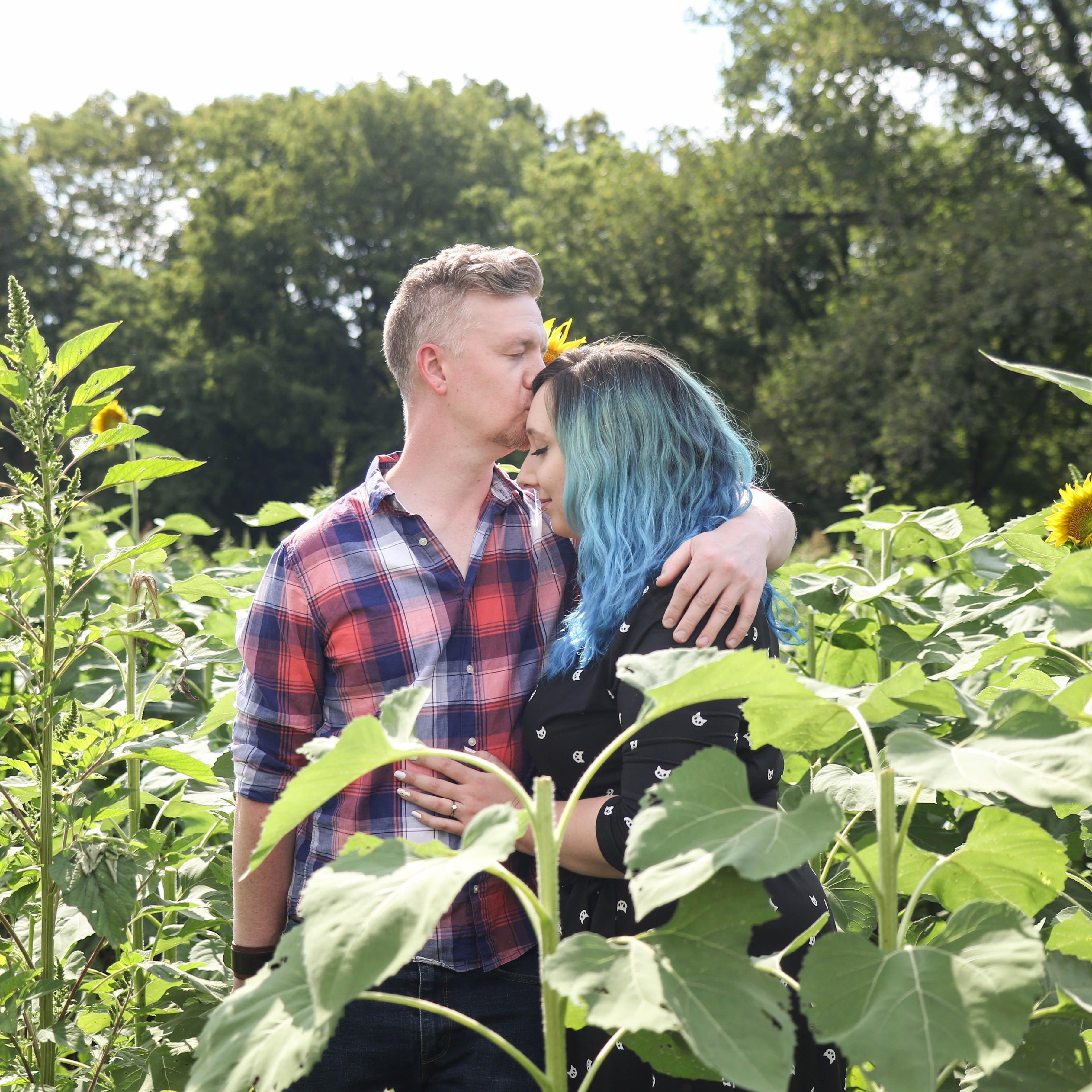 Sunflower engagement photos | 2020