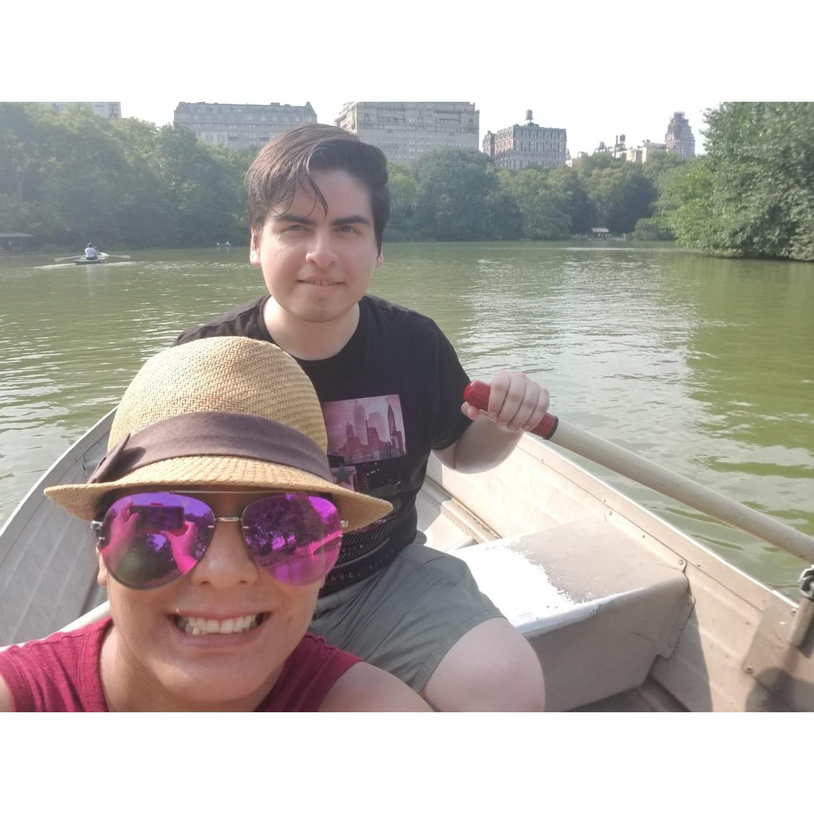 Light rowing inside of Central Park, Manhattan