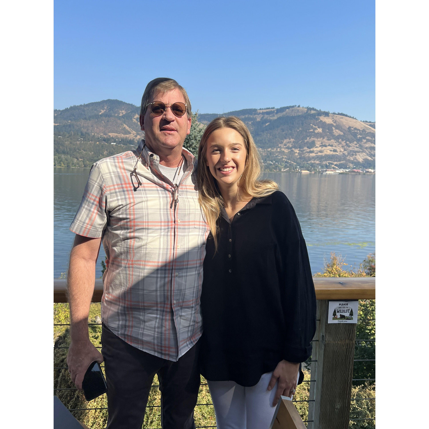 Having lunch on the Columbia River with daddy. 
2022