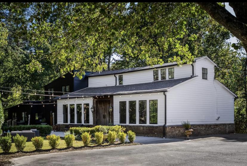 The Wedding Website of Jamie Miller and Jerry Perry