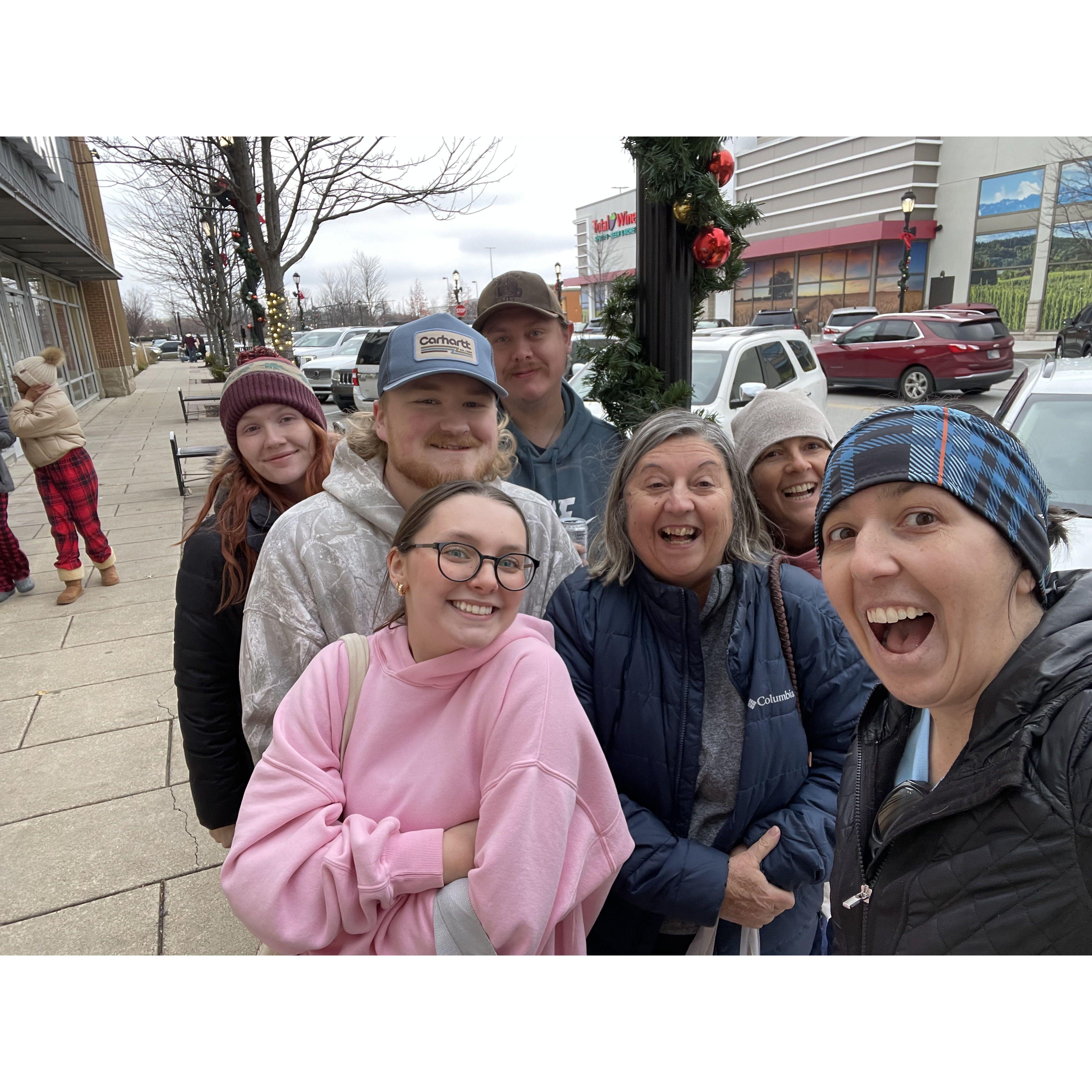 Black Friday shopping with family!!!