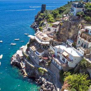 Honeymoon — 5 Night Stay in Praiano (Hotel Onda Verde)