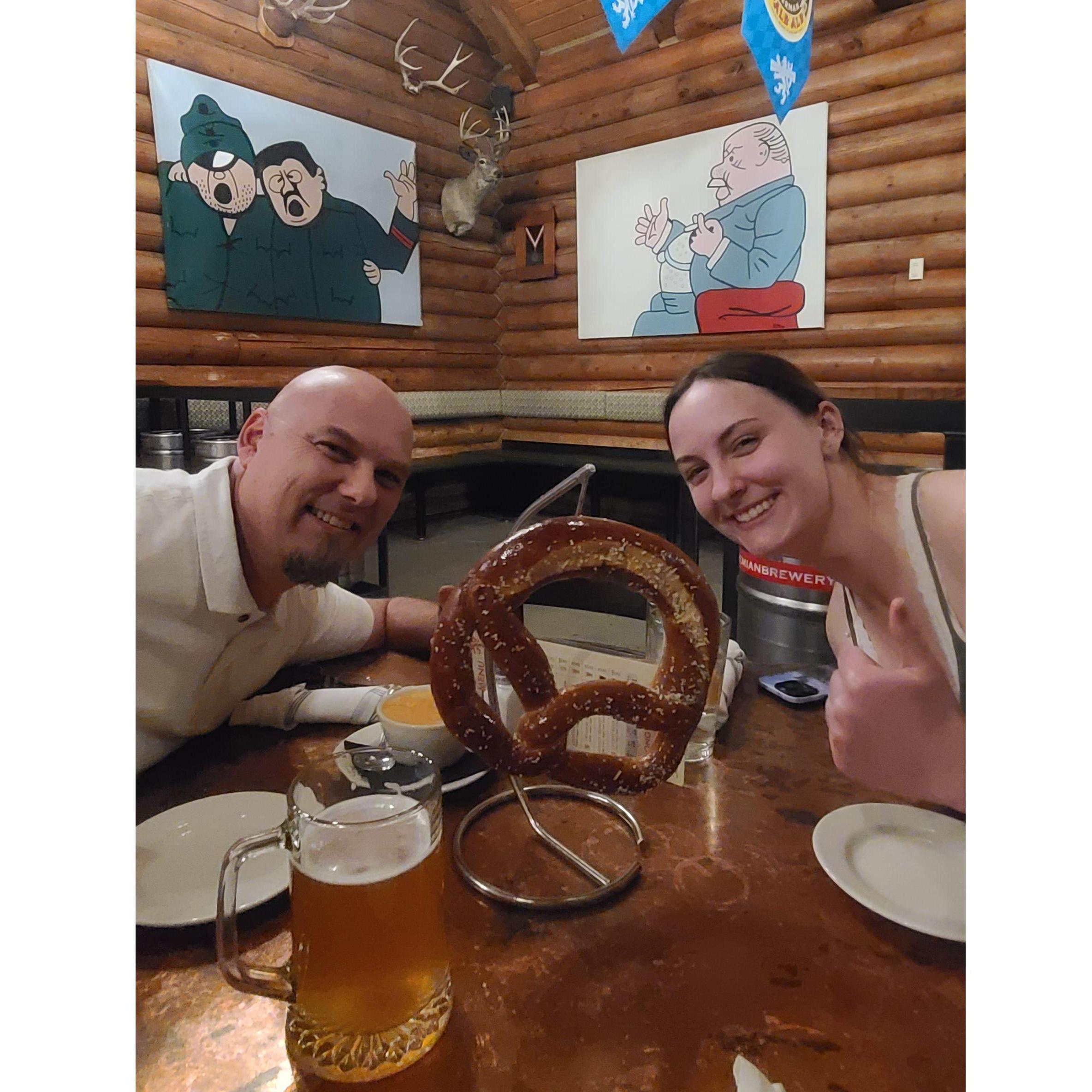 Two Germans behind a pretzel