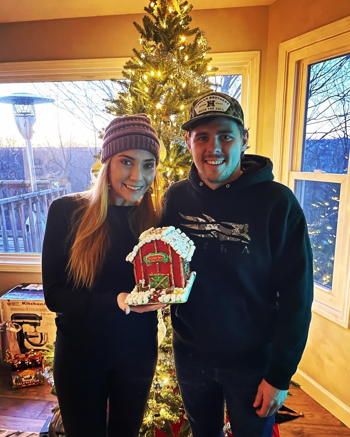 Schmidt Gingerbread House Champs