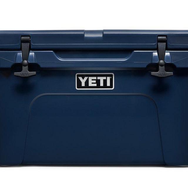 Tundra 45 Hard Cooler - White