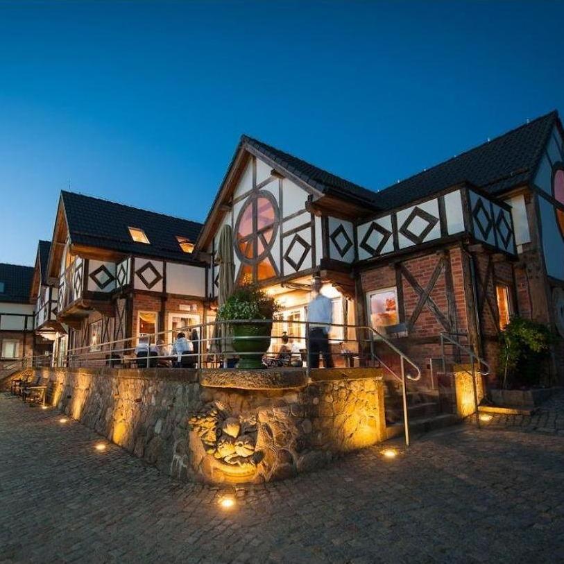 Our Wedding Venue (Siedem Drzew)