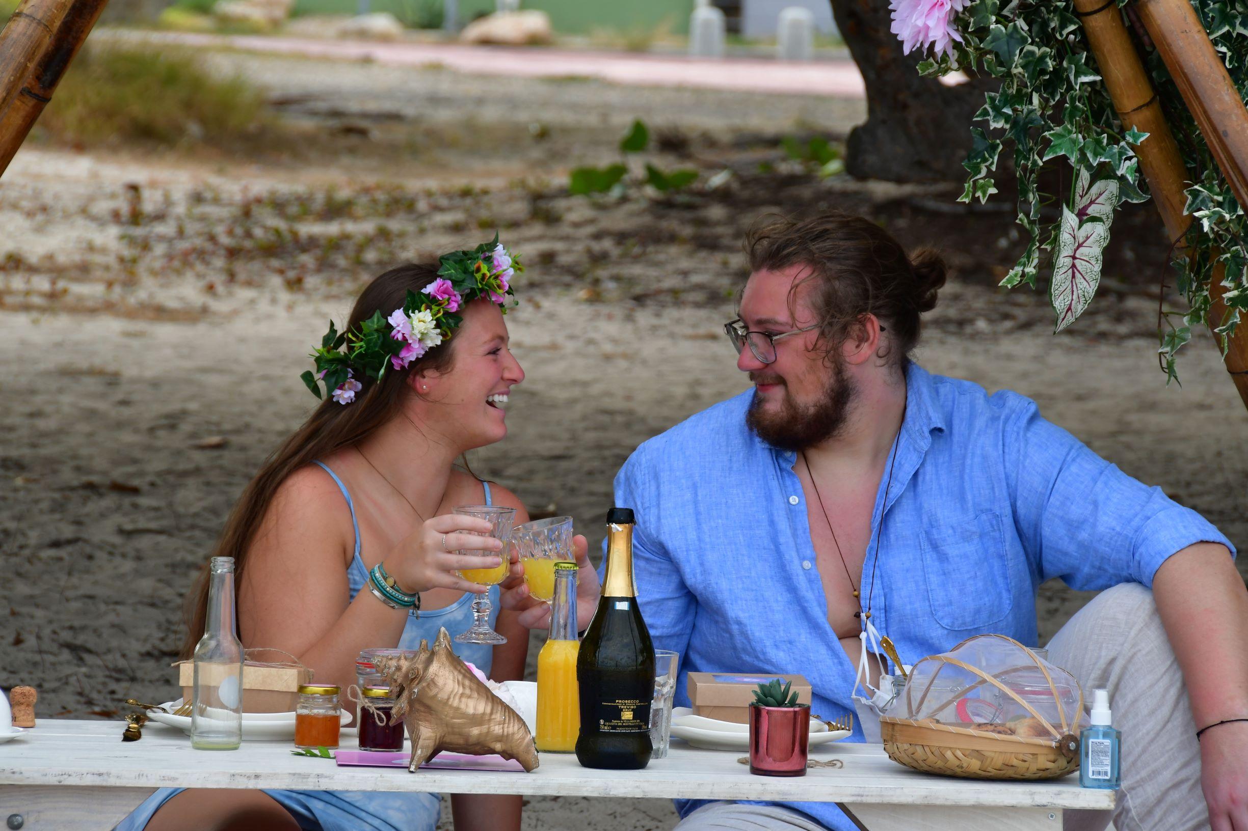 The Wedding Website of Meaghan Endler Bordeleau and Brendan Joseph Courtney