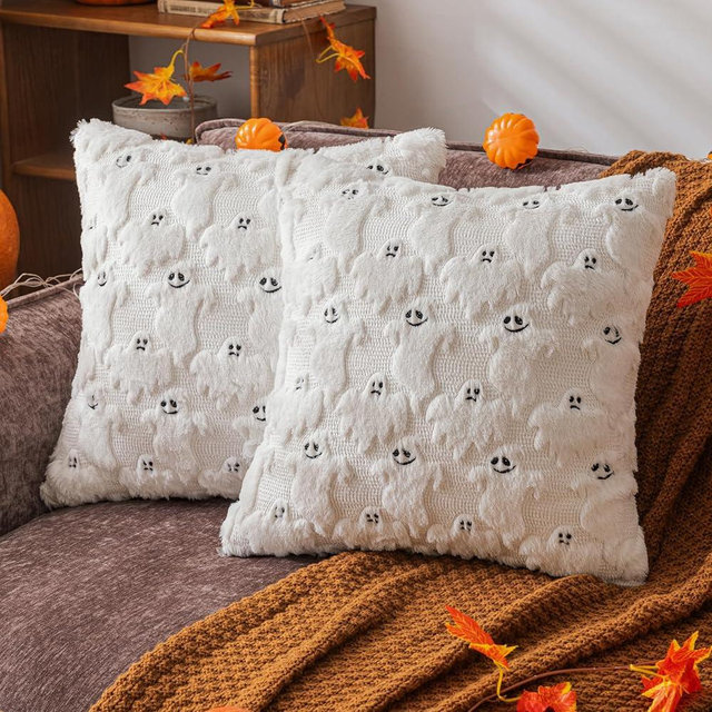 COSIBONO Halloween Cute Ghost Throw Pillow Covers 20x20 Inch Set of 2 Soft Plush Faux Fur Cushion Covers for Fall Decor, Soft Spooky Decorative Pillowcases for Couch Sofa Bench Living Room