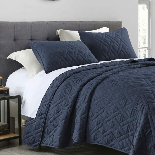Quilt Set King Size Navy Blue, Classic Geometric Diamond stitched Pattern, Pre-Washed Microfiber Ultra Soft Lightweight Quilted Bedspread Coverlet for All Season, 3 Piece Includes 1 Quilt and 2 shams