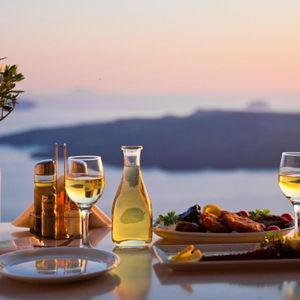 Santorini Food Tour: Fira Half-Day Small-Group Tour with Tastings