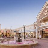 Charlotte Premium Outlets