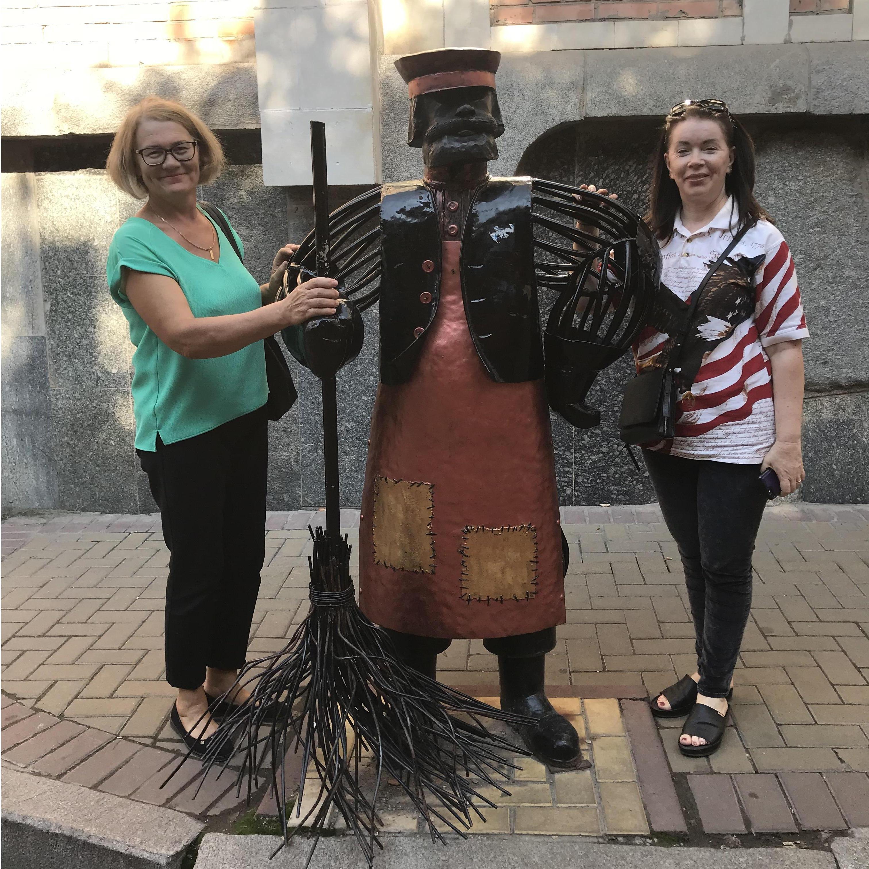 Cherkassy, Lina and her Motron of Honor, Svitlana