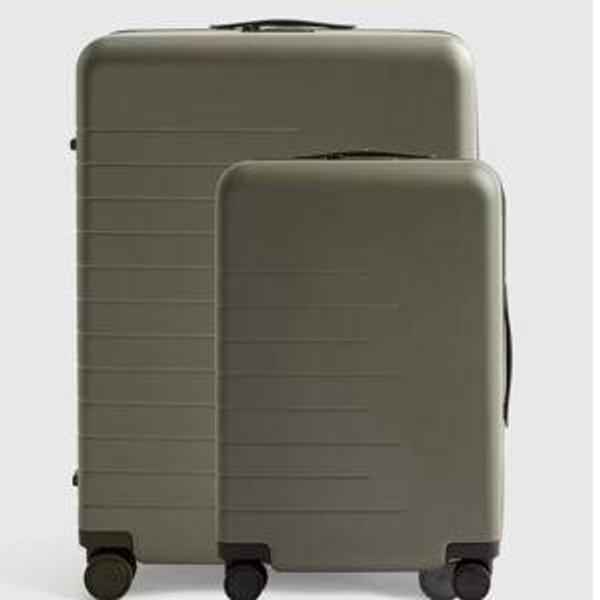 Carry-On & Large Check-In Suitcase Bundle in Olive