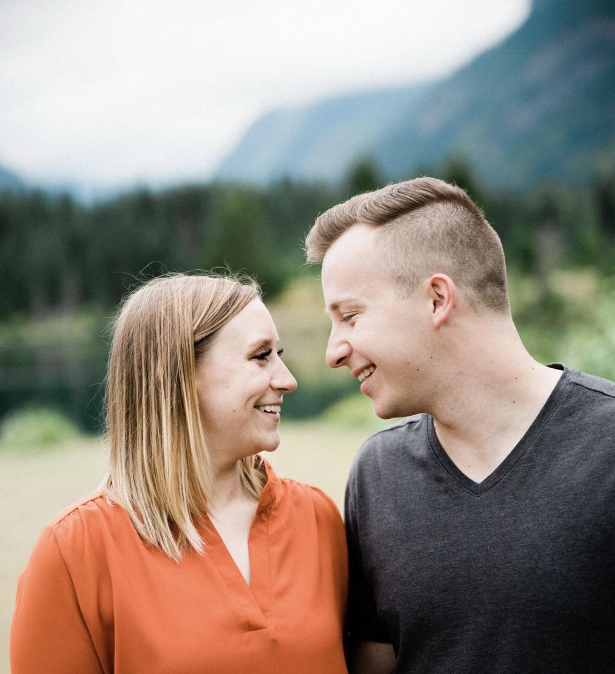 The Wedding Website of Danielle Edvalds and Tyler Richardson