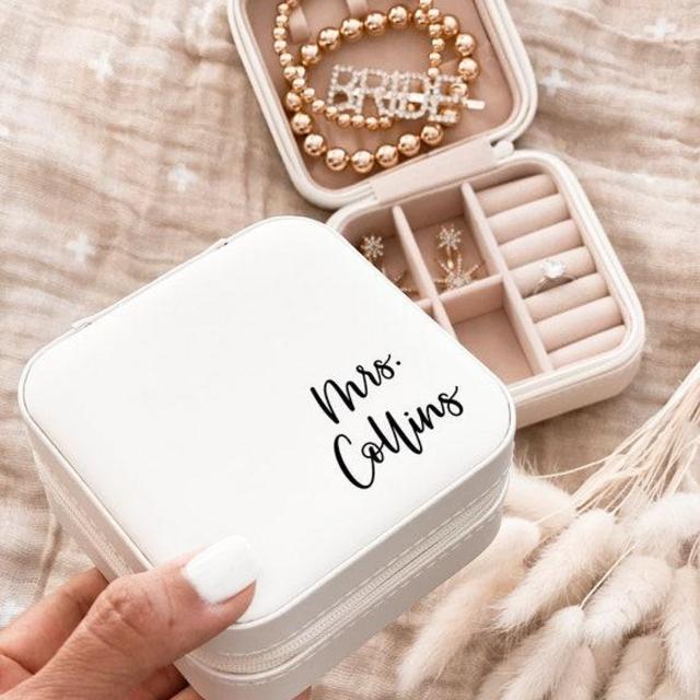 Bride Jewelry Box Bride Gift Box Mrs Jewelry Box Personalized Bridal Shower Gift for Bride Honeymoon Gift Travel Case (EB3465P)