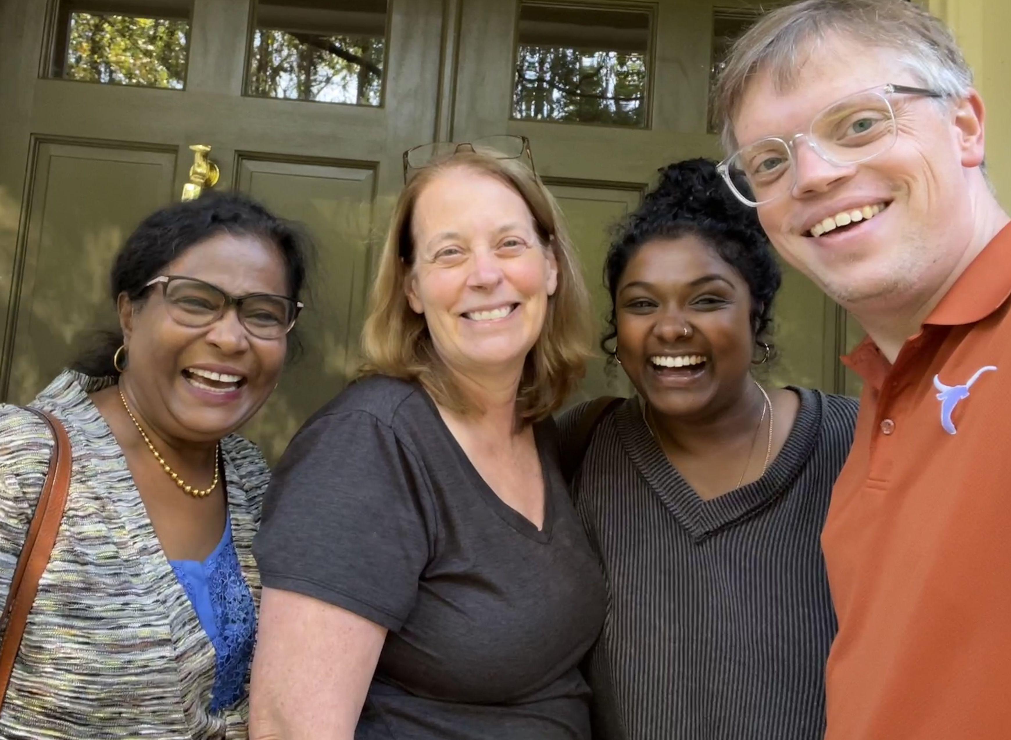 The Wedding Website of Lisa Jacob and John Endean