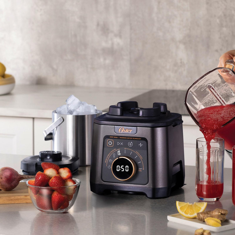 Oster, Titan Performance Blender | Zola