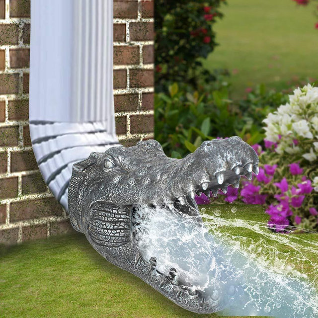 Carchistan Alligator Downspout Crocodile Garden Statues, Gutter Guardian Extension Outdoor Statues Garden Decorations,10"x7.5"x5.3" (Fits Standard Rectangular Downspouts Up to 2" x 3")