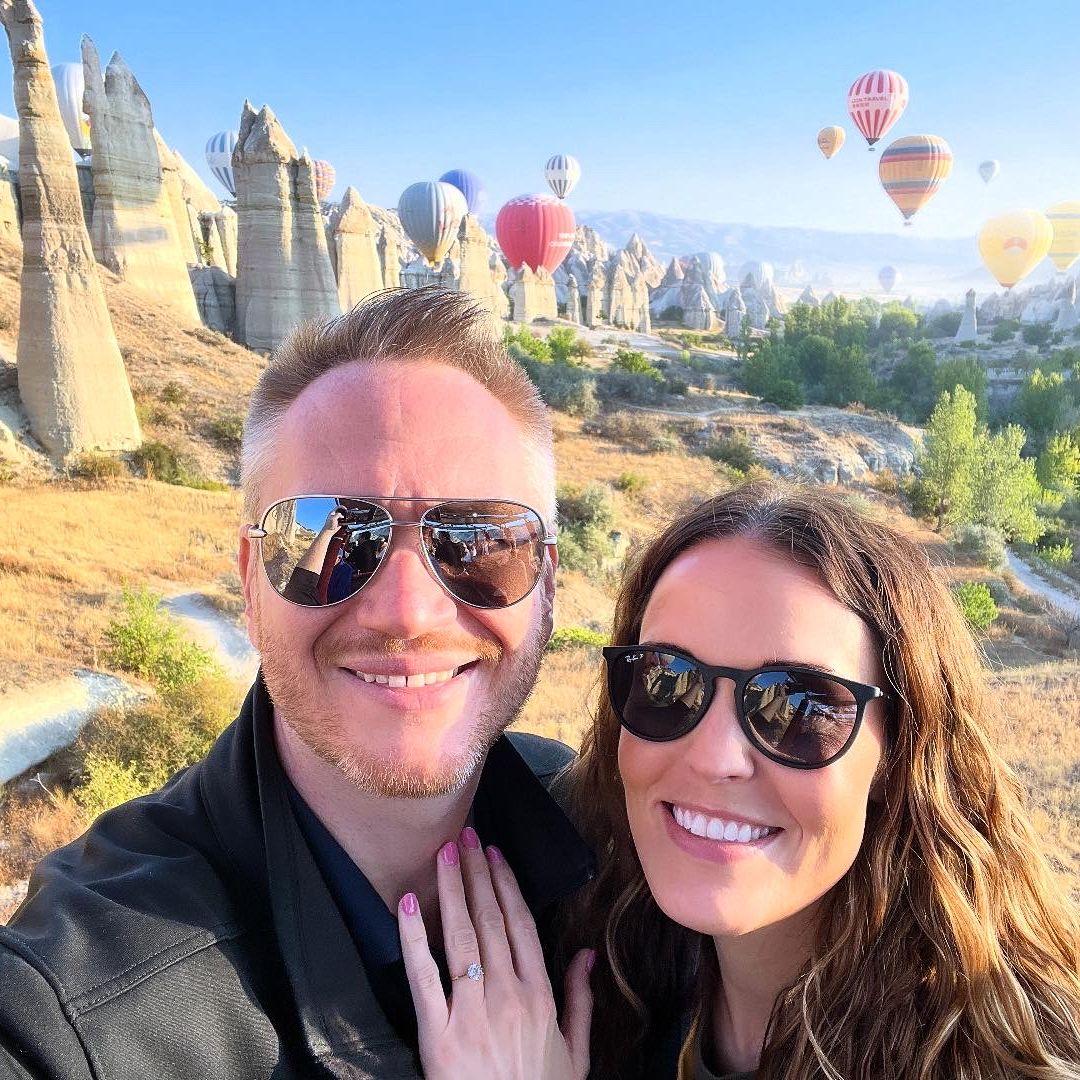 Getting engaged in Cappadocia, Turkey on a hot air baloon