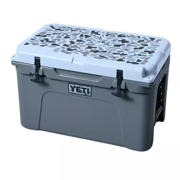 Yeti Tundra 45 Hard-Sided Cooler in Big Sky Blue | Polyester