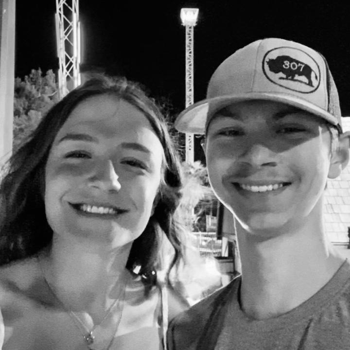 our last night together before we dove back into doing long distance, texas roadhouse and mini golf :)
August 8, 2022