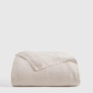 Organic Ribbed Cotton Coverlet in Ivory