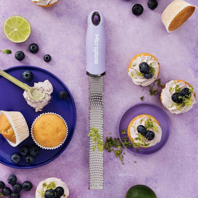 Microplane Premium Classic Zester Grater in Lavendar Bloom - Vibrant Color | Lemon Zester tool, Cheese & Vegetable Grater | For Citrus, Parmesan Cheese, Garlic, Ginger | Stainless Steel Blade