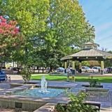 Healdsburg Plaza