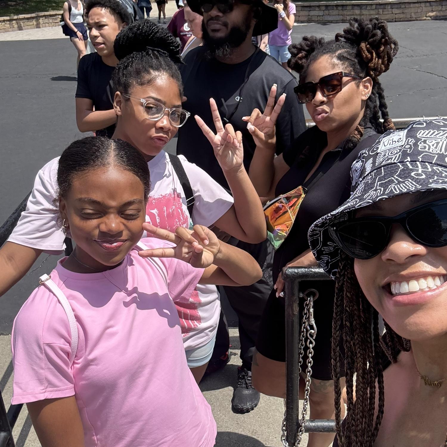 Back at it again! π’β¨
Kings Dominion 2025βletβs go! π₯
Rides, laughs, and memories loadingβ¦ π«