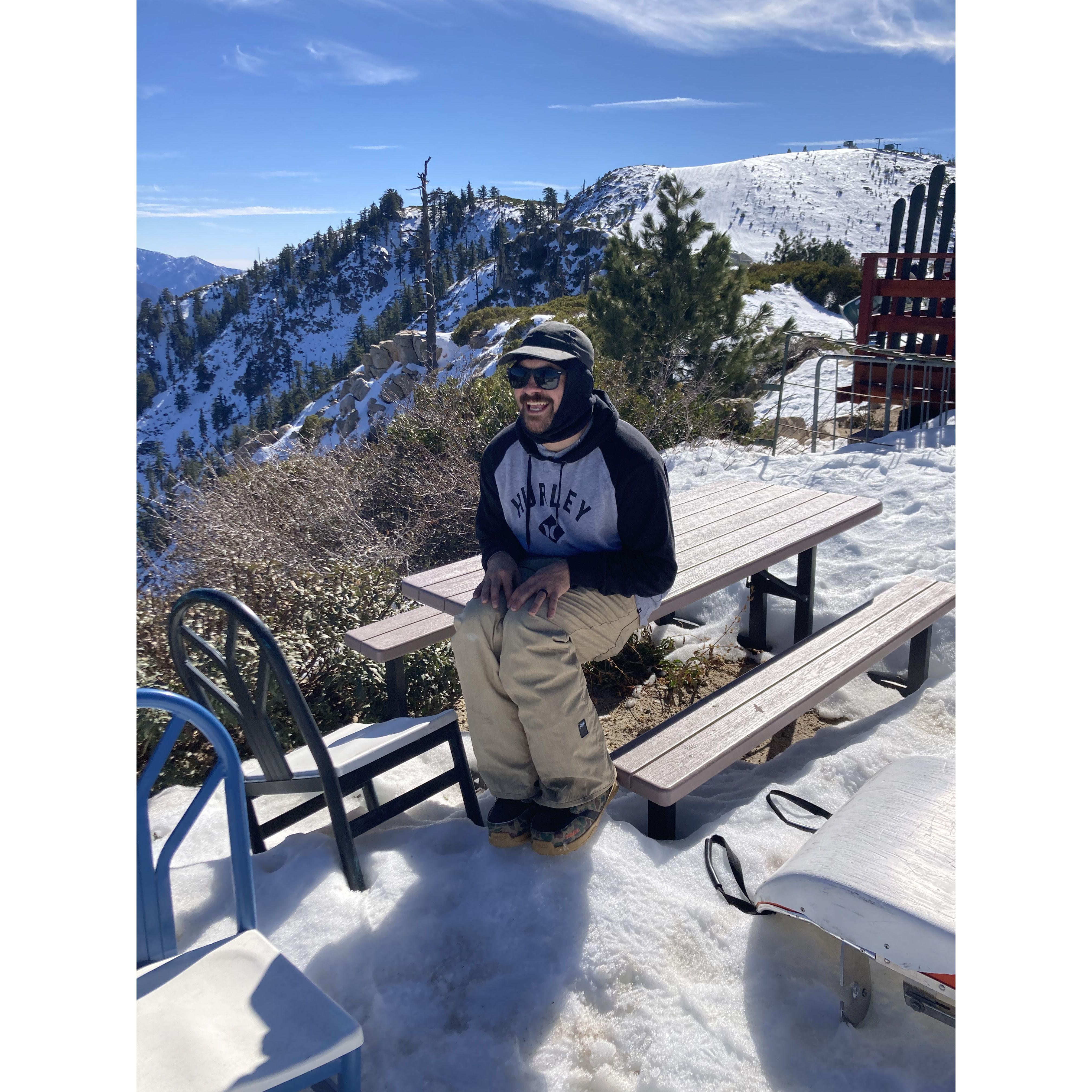 The expert snowboarder