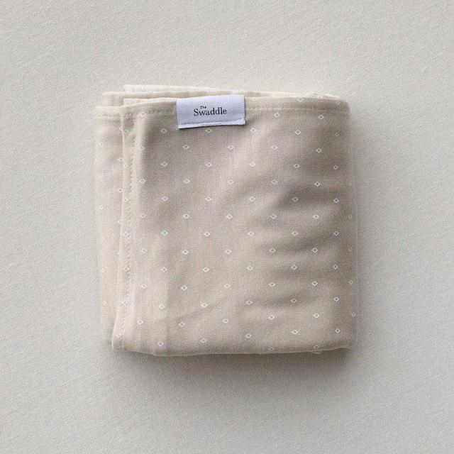Solly Baby Swaddle - Oat Dot