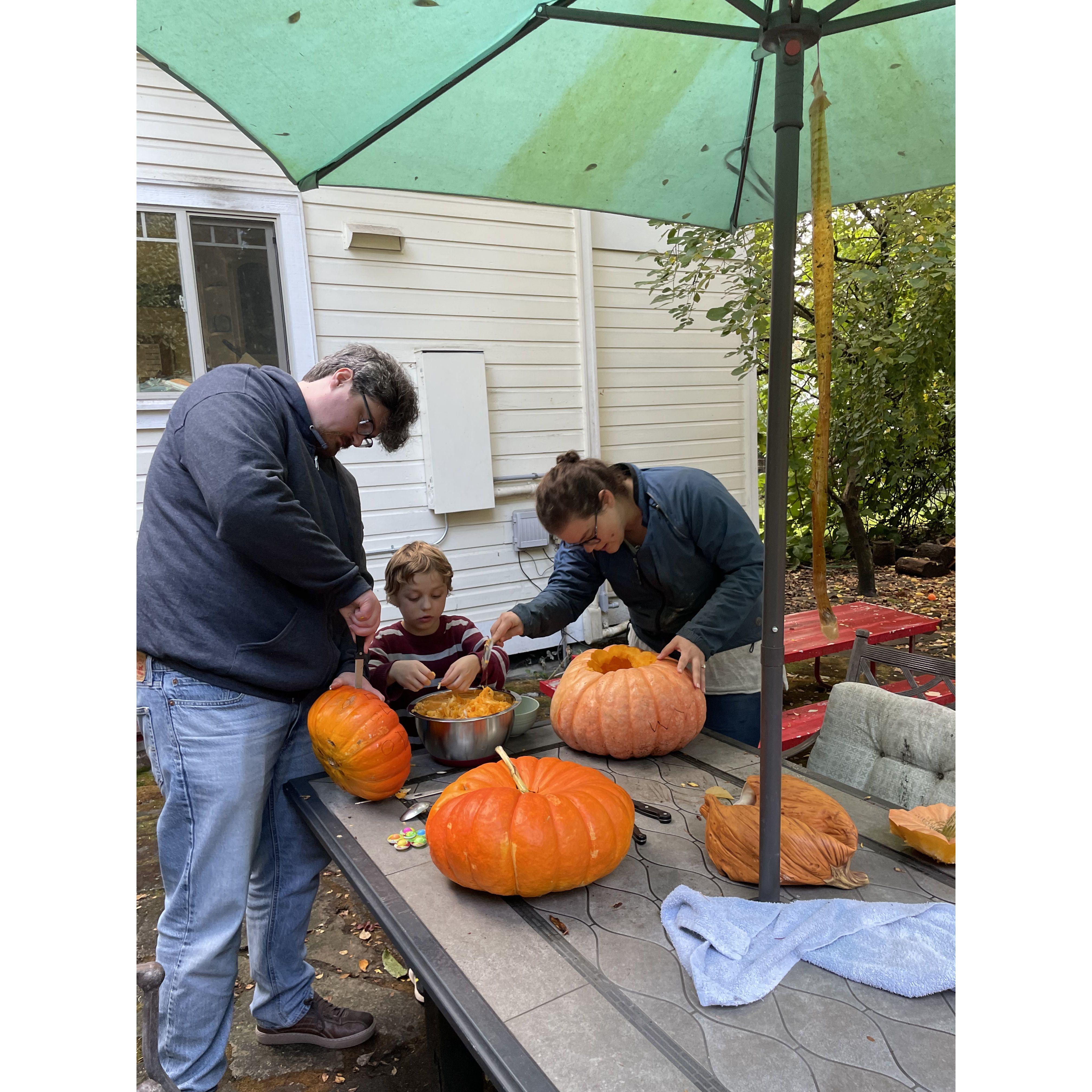 Pumpkin carving with the nephews!