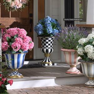 Courtly Check Pedestal Urn