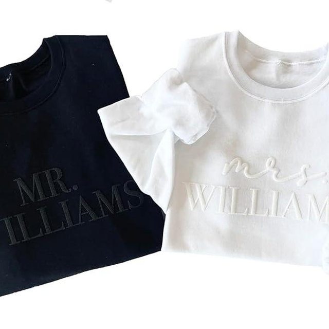 Up2ournecksinfabric - Mrs and Mr Sweatshirt - Honeymoon Outfit - Mrs Sweatshirt - New Mrs Gift - Groom Sweatshirt - Matching sweatshirts - Just Married Shirts