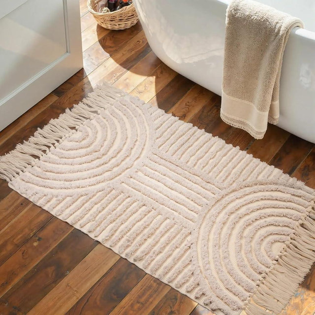 AevitasX Boho Bathroom Rugs with Tassels 2'x3' Cute Bath Mat Beige Cotton Rug Fits Perfectly Into Your Bath Machine Washable Woven Rug, 24 x 36 inch