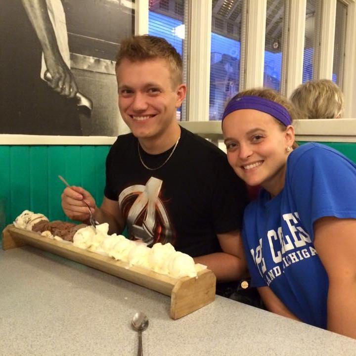 '15 sundae excursion to HOF ... he ate all 12 scoops ...