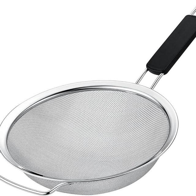 Kafoor 7" Fine Mesh Strainer with thermo plastic rubber handle - Sieve Fine Mesh Stainless Steel - Ideal to Strain Pasta, Quinoa and Rice.