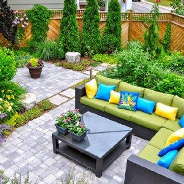 Backyard/outdoor Space