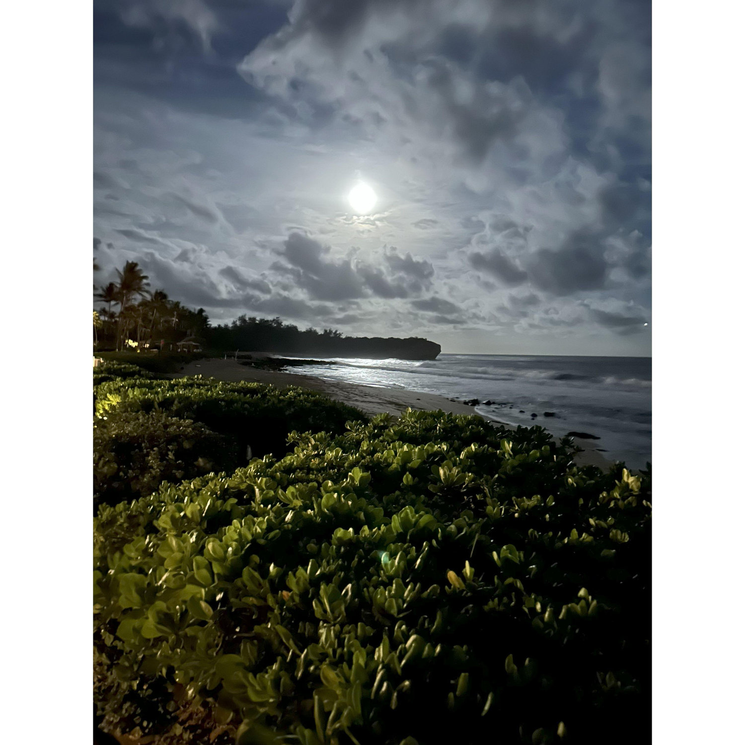 Full moon on Shipwreck Bay